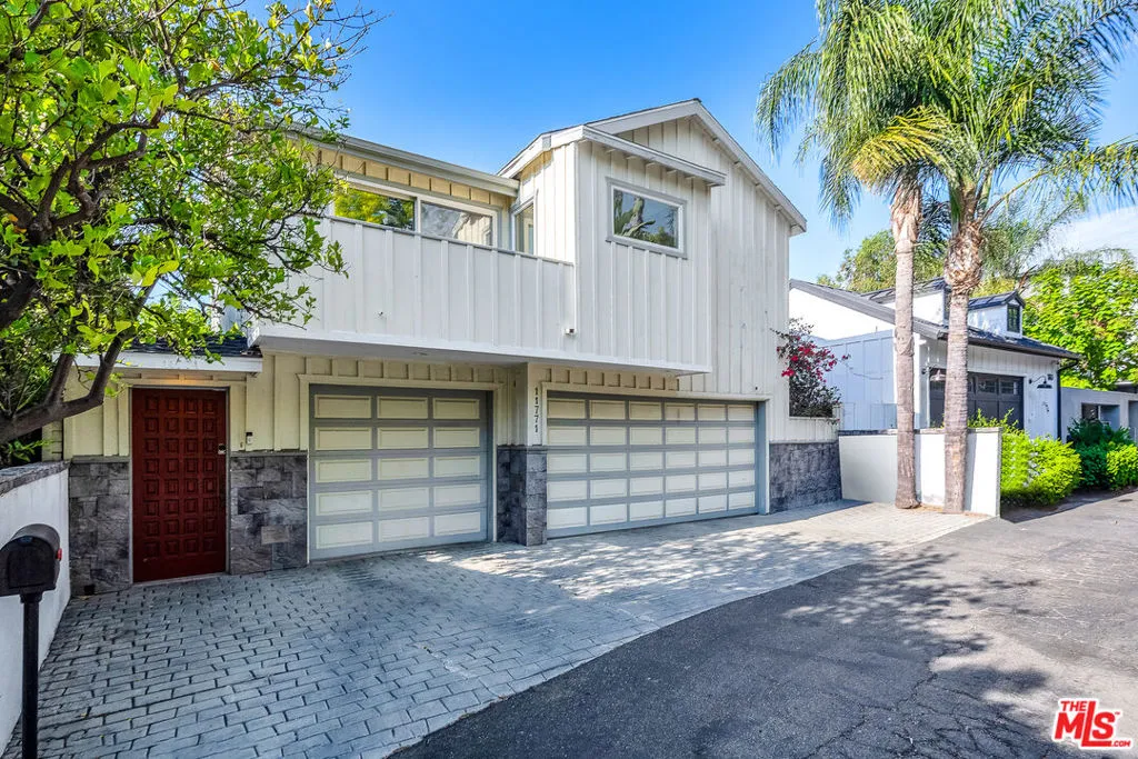 Studio City, California 91604, United States, 4 Bedrooms Bedrooms, ,4 BathroomsBathrooms,Residential,Active,183559