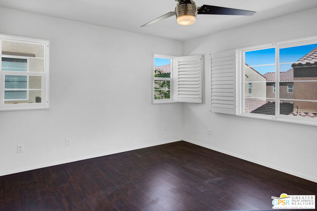 607 Calle Vibrante