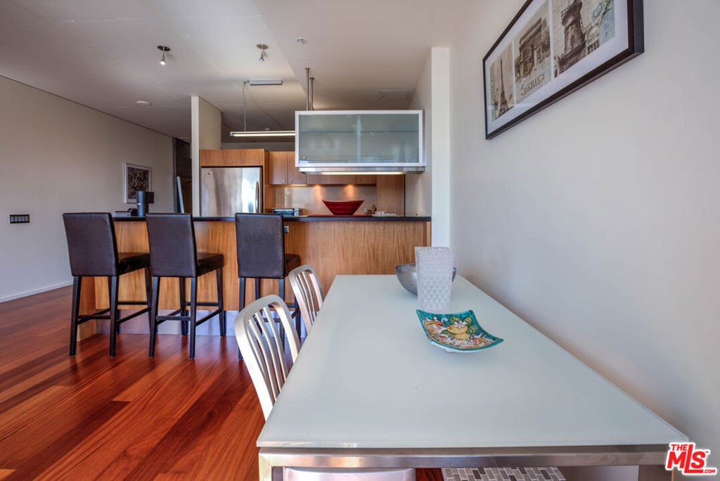 1155 S GRAND Avenue 707