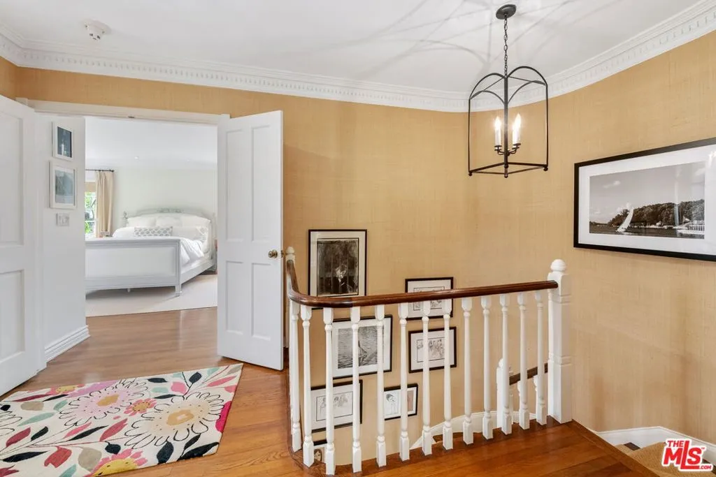 Los Angeles, California 90024, United States, 4 Bedrooms Bedrooms, ,3 BathroomsBathrooms,Residential,Active,154504