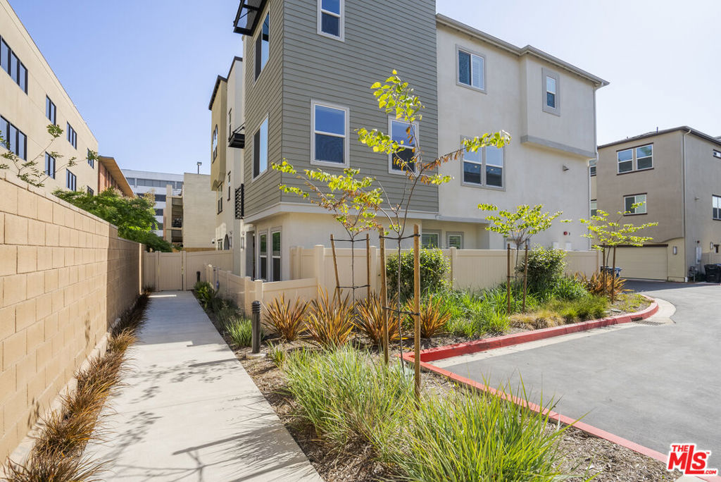 756 Daniel Freeman Circle