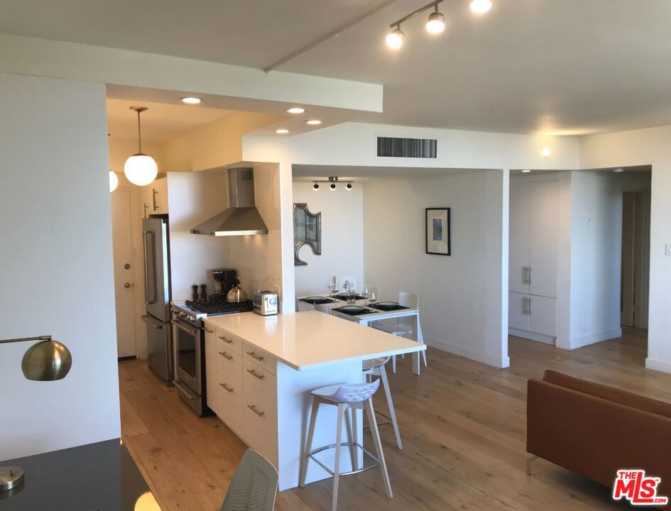 4411 Los Feliz Boulevard 1105