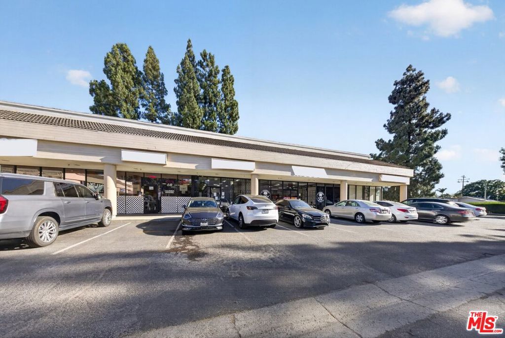 1960 Sequoia Avenue 3