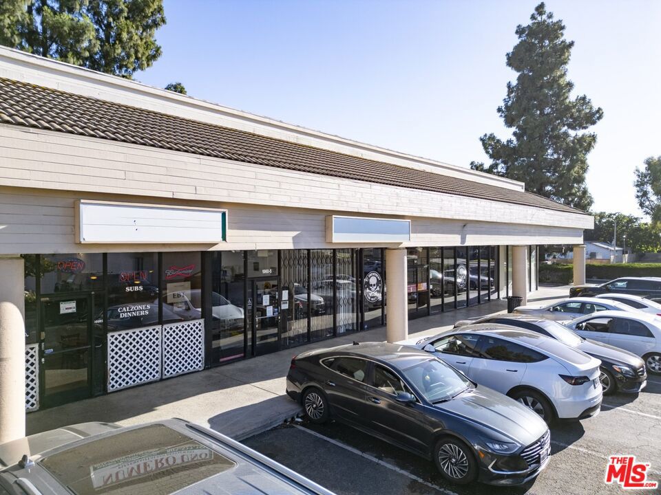 1960 Sequoia Ave, Simi Valley, CA 93063-3176