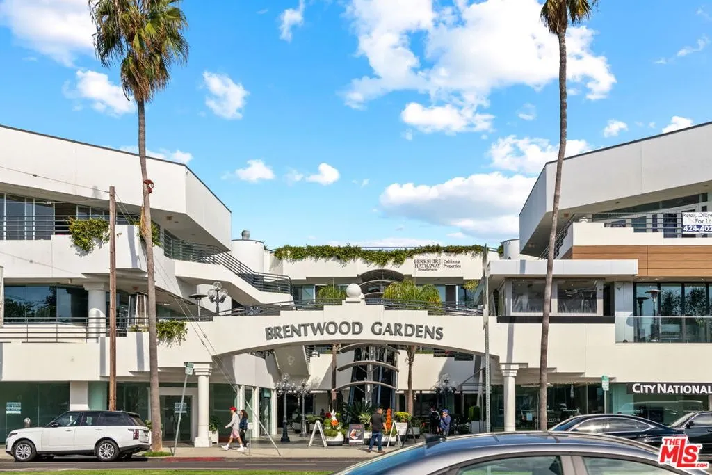 Los Angeles, California 90049, United States, 1 Bedroom Bedrooms, ,1 BathroomBathrooms,Residential,Active,150253