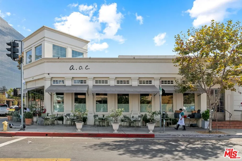 Los Angeles, California 90049, United States, 1 Bedroom Bedrooms, ,1 BathroomBathrooms,Residential,Active,150253