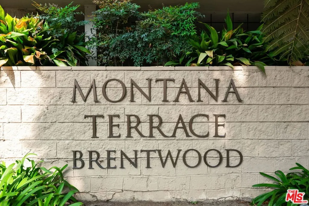 Los Angeles, California 90049, United States, 1 Bedroom Bedrooms, ,1 BathroomBathrooms,Residential,Active,150253