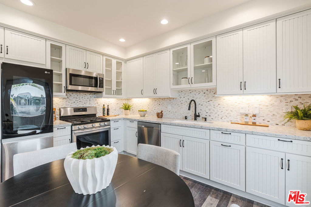 6020 Seabluff Drive 338