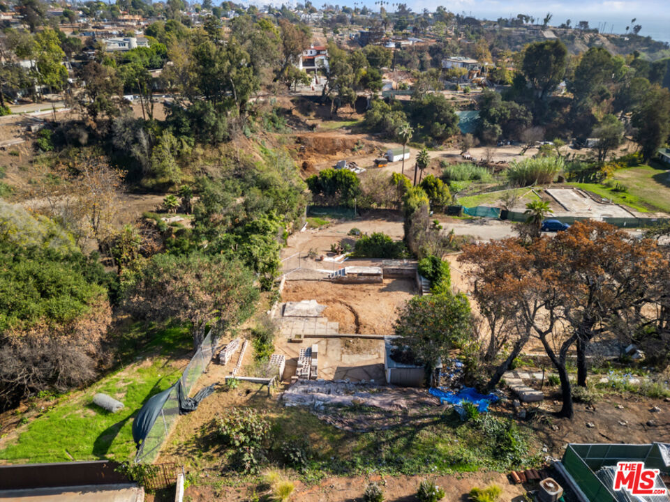 627 N Marquette Street