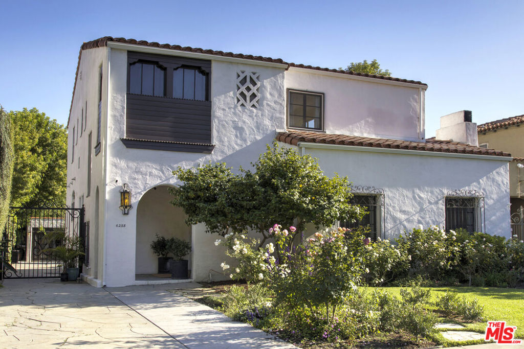 6258 Warner Drive