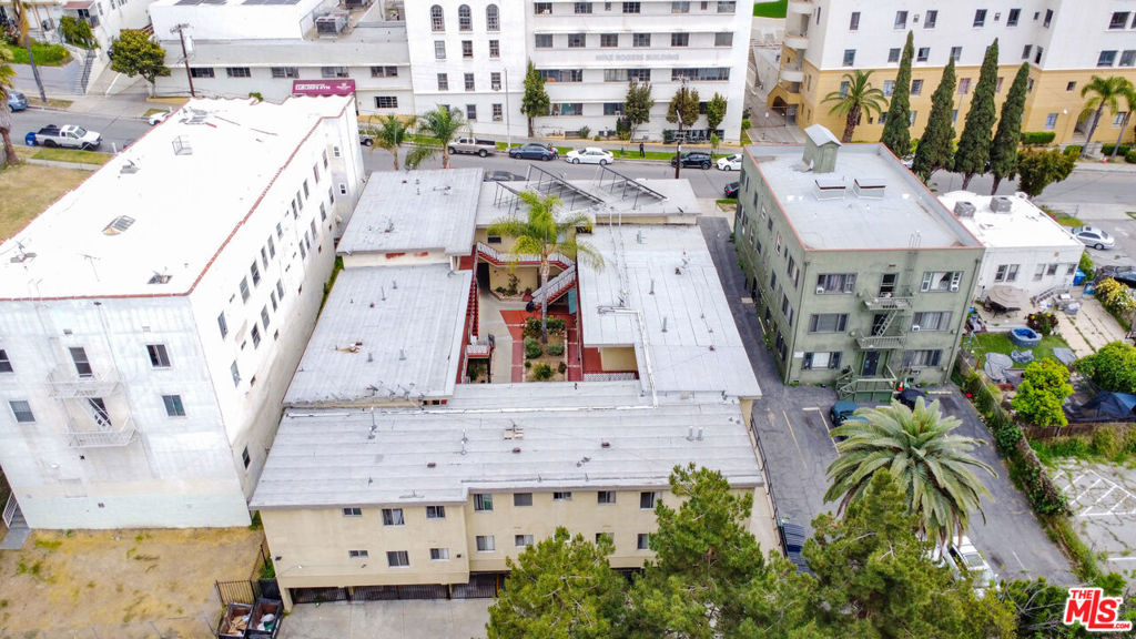 Properties 2 627 Coronado Terrace