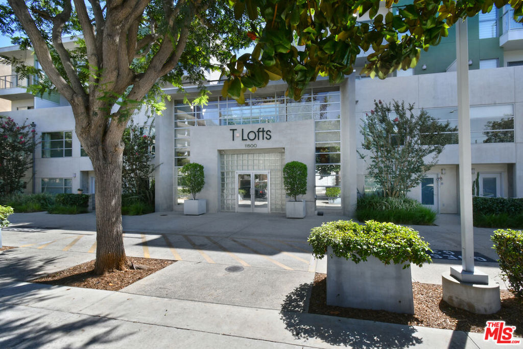 11500 Tennessee Avenue 107