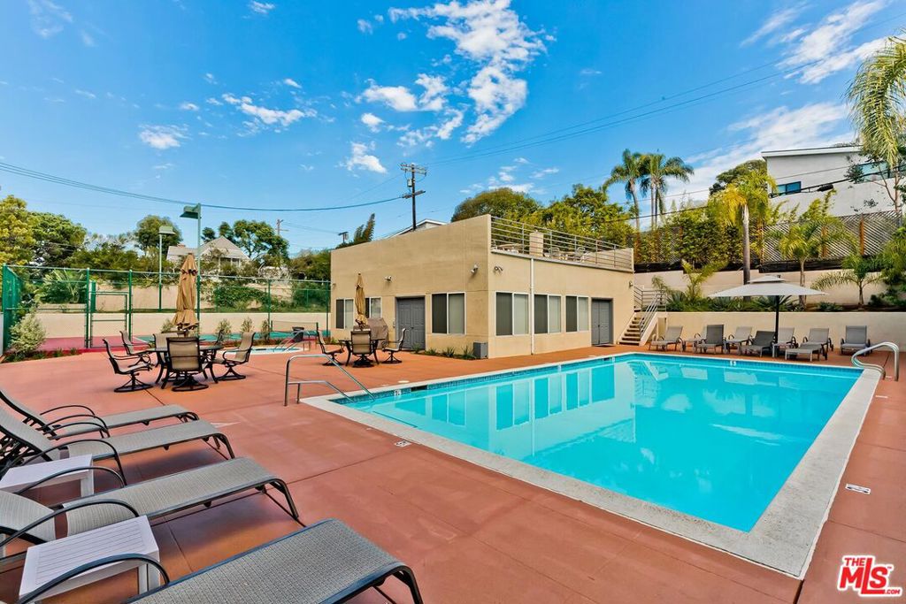 3460 S Centinela Avenue 505