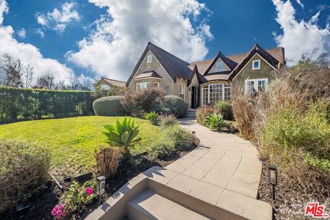 851 S Orange Drive Los Angeles CA 90036