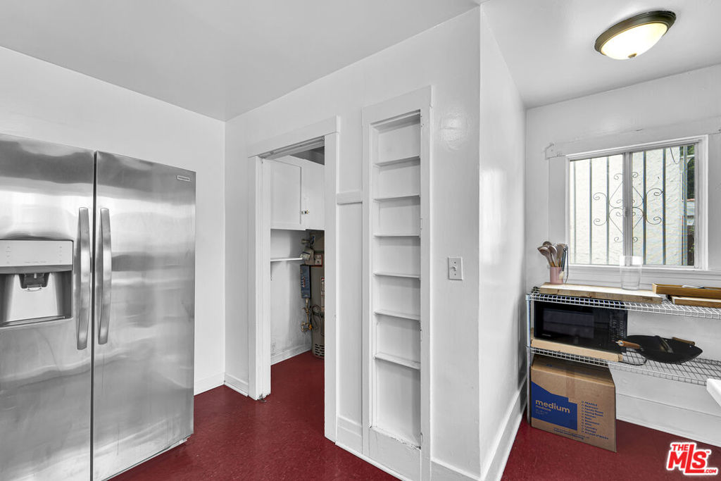 917 S Sycamore Avenue