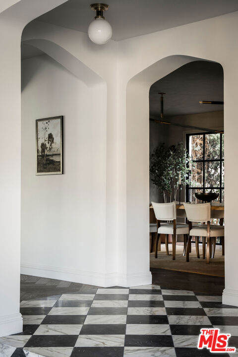 900 S Longwood Avenue