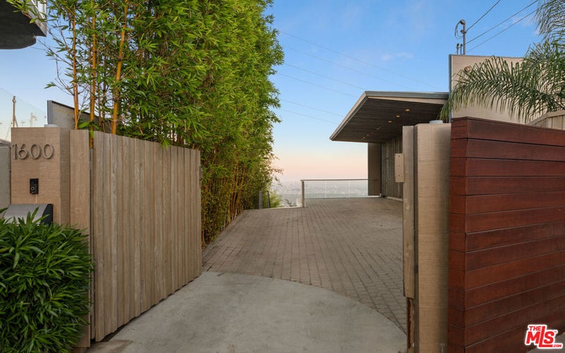 1600 Viewmont Drive