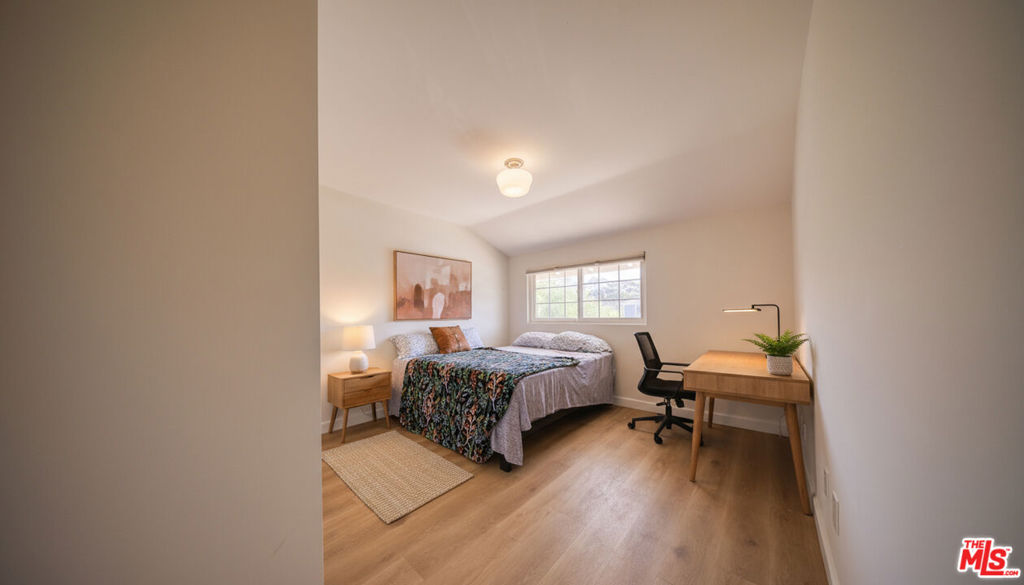 12721 Sanford Street