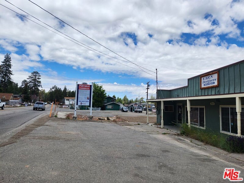 441 W Big Bear Boulevard