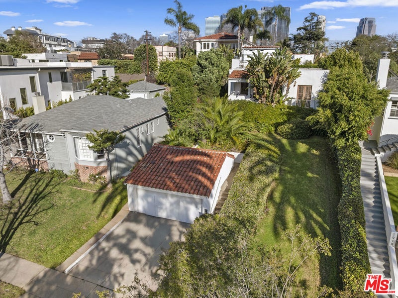 1914 Fairburn Avenue