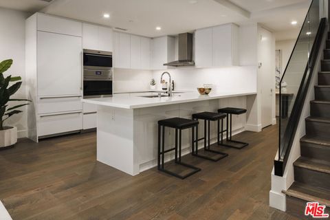 411 S Hamel Road 106 Los Angeles CA 90048