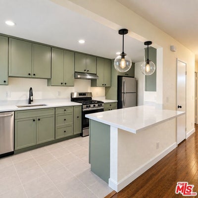 5824 BOWCROFT ST UNIT 2, LOS ANGELES, CA 90016 - Image d1b2a656e34763d71b344b8c2cfec1fc/3657978759
