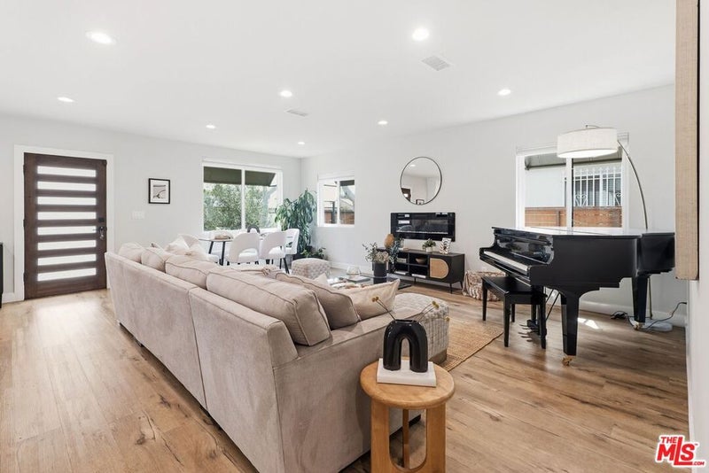 11237 Braddock Drive