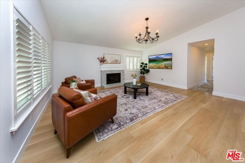 25414 Via Dabna