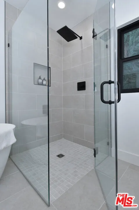 Encino, California 91436, United States, 4 Bedrooms Bedrooms, ,2 BathroomsBathrooms,Residential,Active,189320