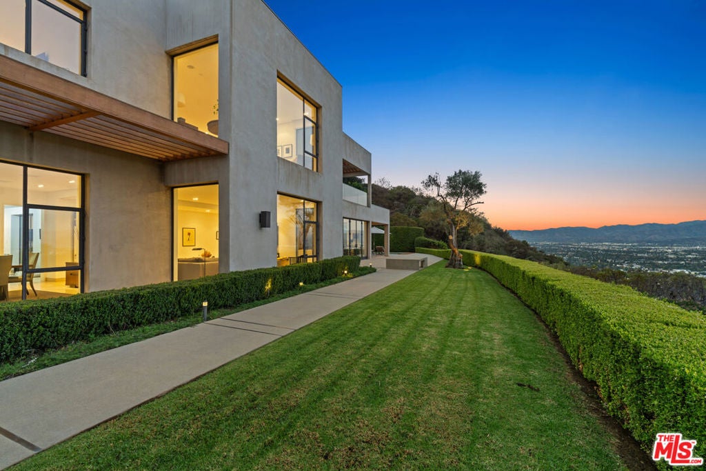 13449 Mulholland Drive
