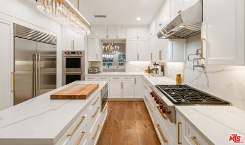 131 Roma Court Marina Del Rey CA 90292