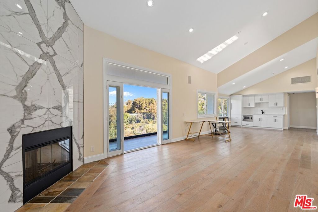 8041 Bulwer Drive