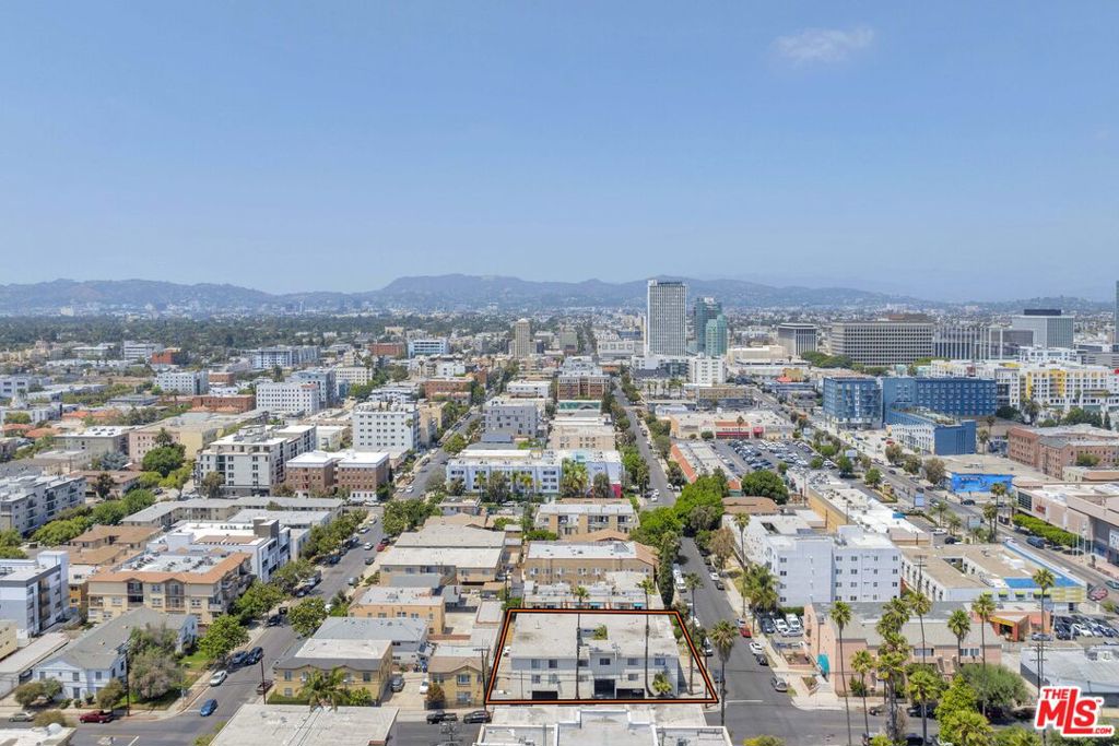 Properties 2 3555 San Marino Street