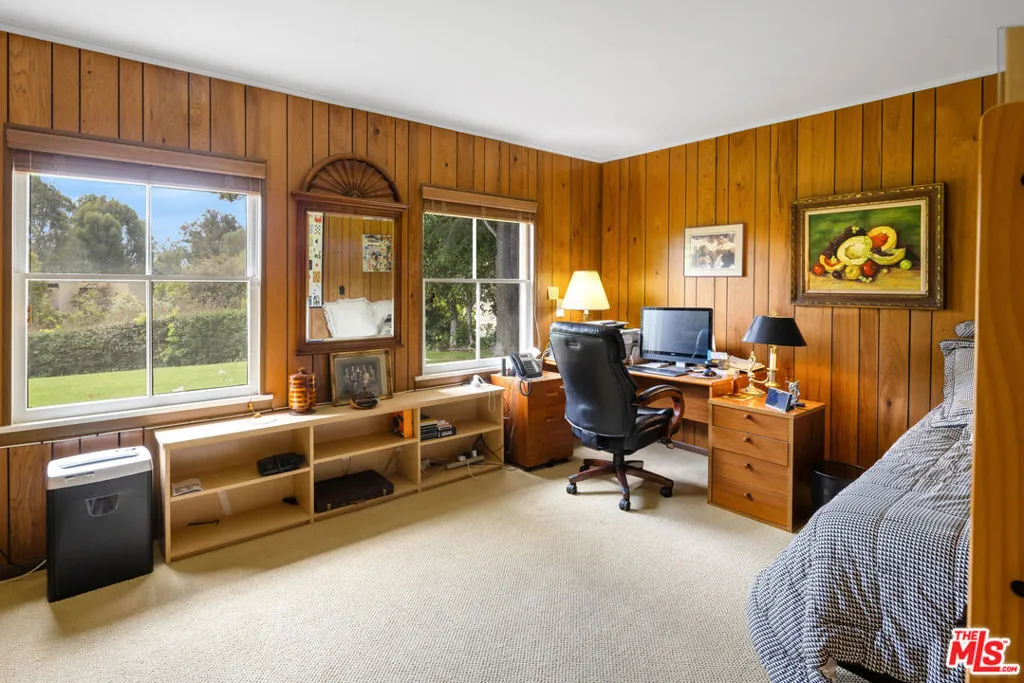 Pacific Palisades, California 90272, United States, 4 Bedrooms Bedrooms, ,4 BathroomsBathrooms,Residential,Active,139702