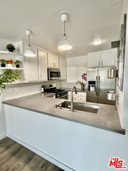630 N Grand Avenue 203