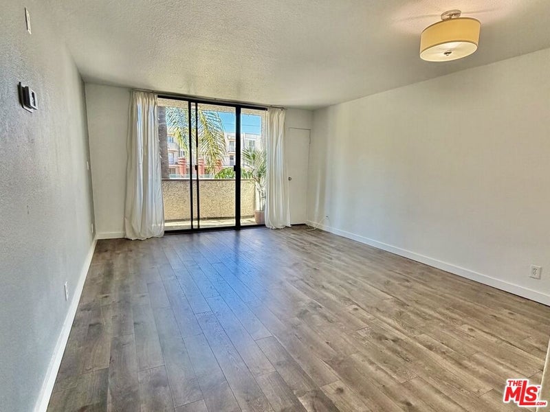 630 N Grand Avenue 203