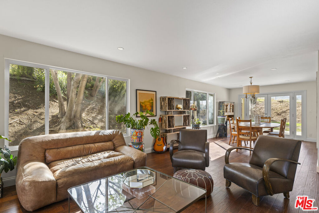 3804 Vista Linda Drive