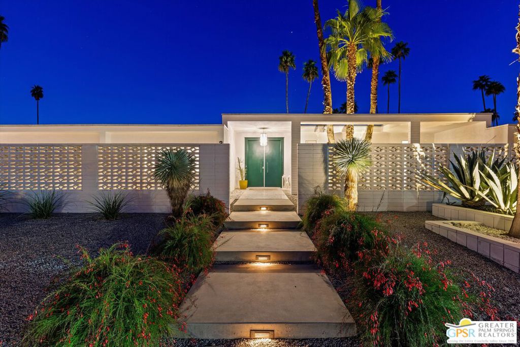 2280 S Camino Real