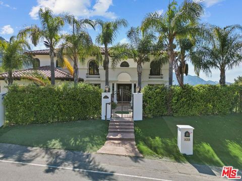 435 Woodbluff Road Calabasas CA 91302