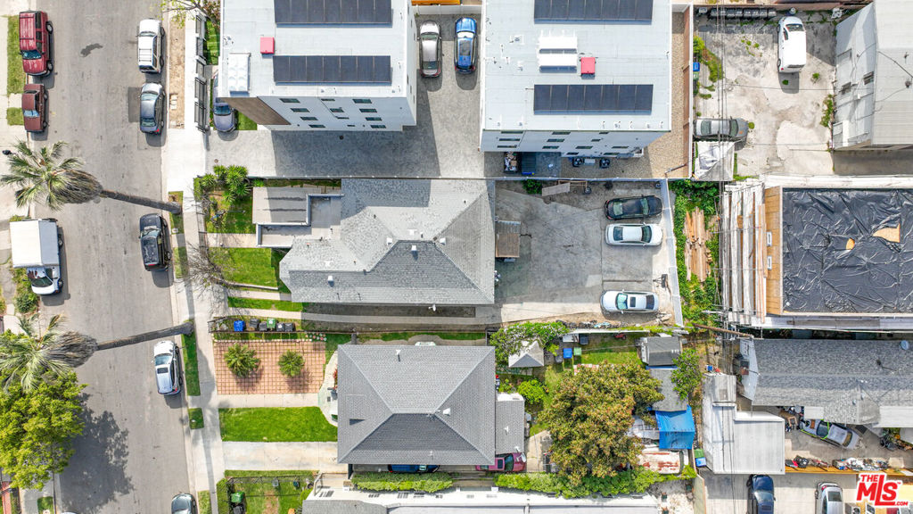 1293 W 36th Street