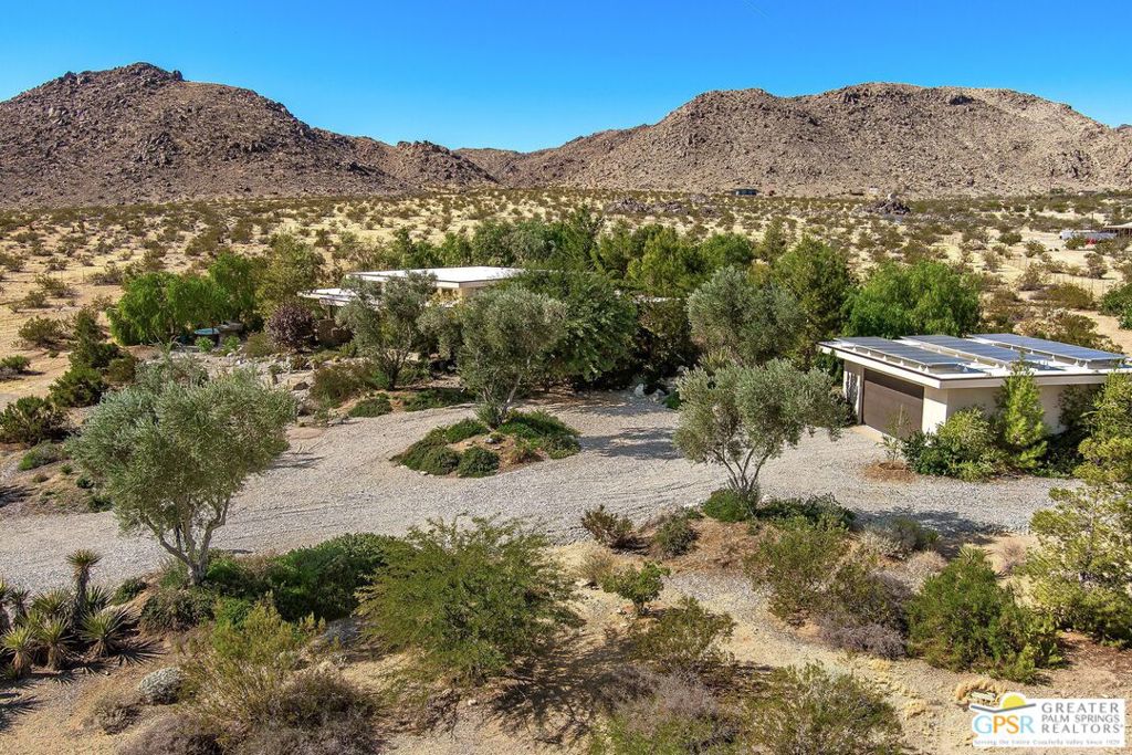 4974 Avenida Del Sol
