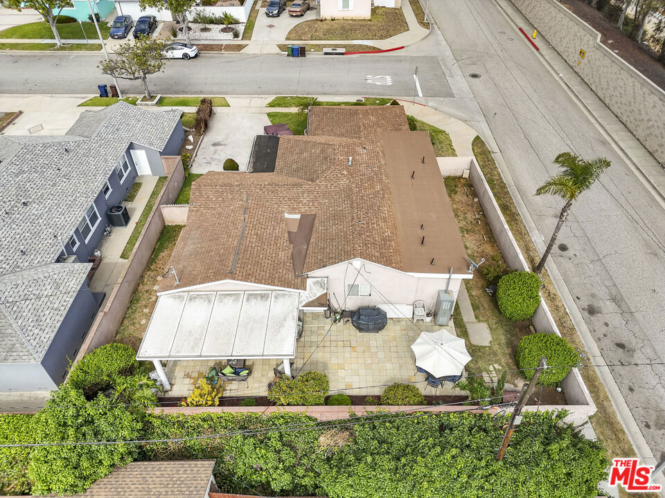 11731 Cimarron Avenue