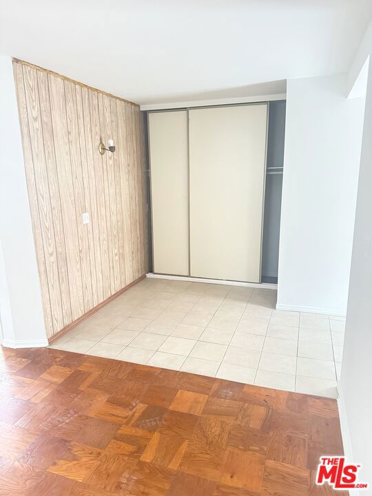 Properties 3 220 N Louise Street