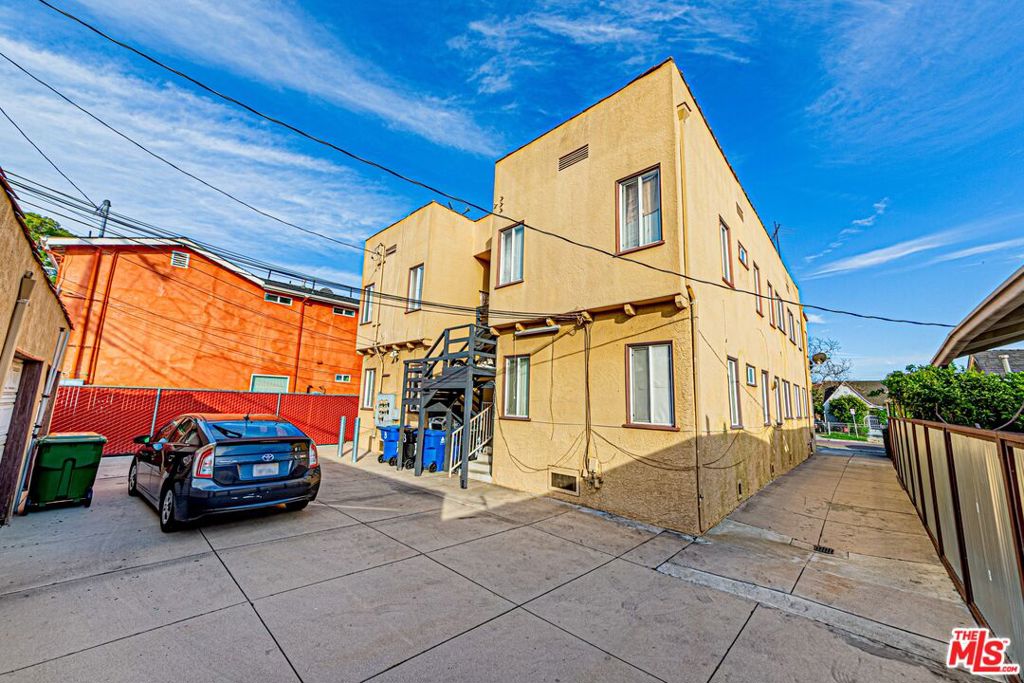1159 West Boulevard