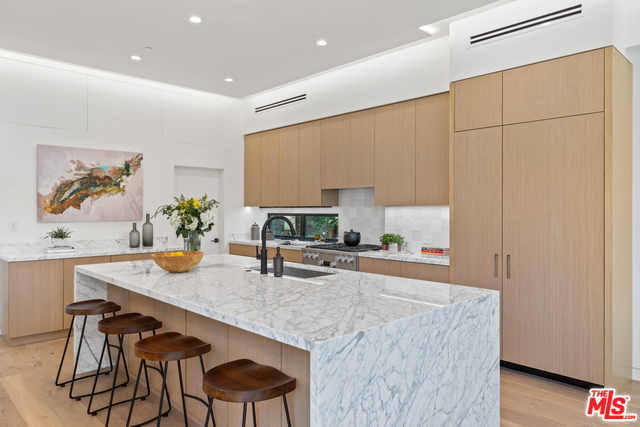 1620 Electric Avenue