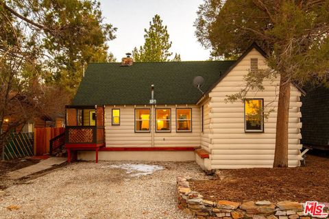 Photo of 224 E Angeles Boulevard, Big Bear City, CA 92314 (MLS # 26834481)