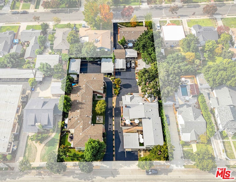 137 N Myrtle Avenue