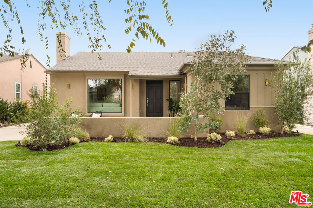 3701 Grayburn Avenue