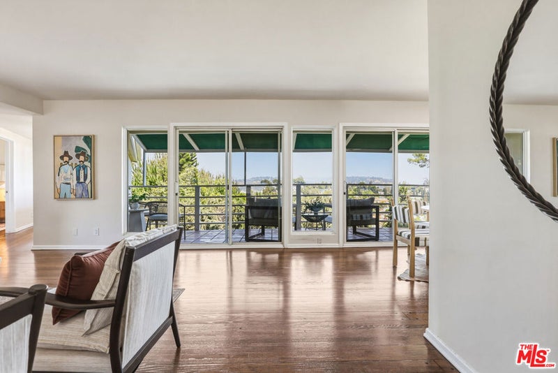 2525 Ivanhoe Drive