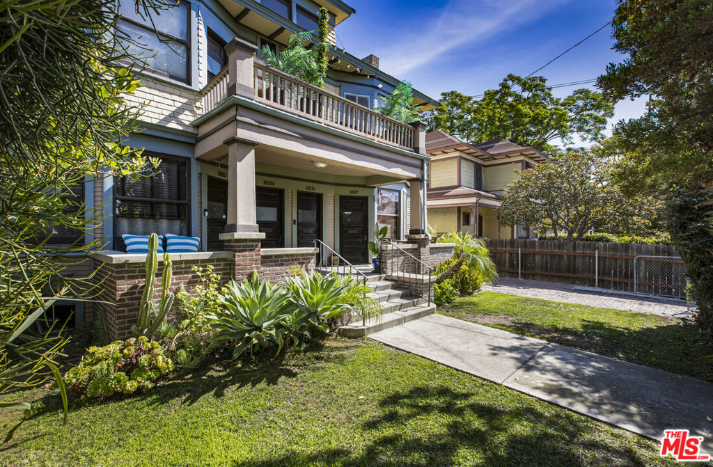 1017 W 24th Street